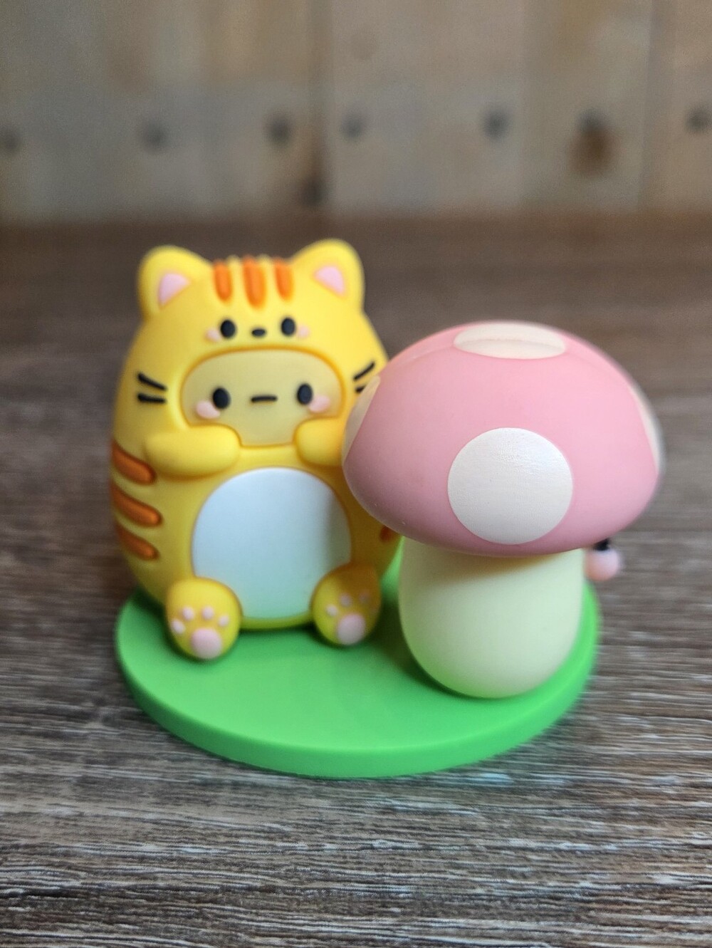 Tayto Potato Cats Figure Series Smoko 2.5-Inch Mini-Figure Collectible Toy